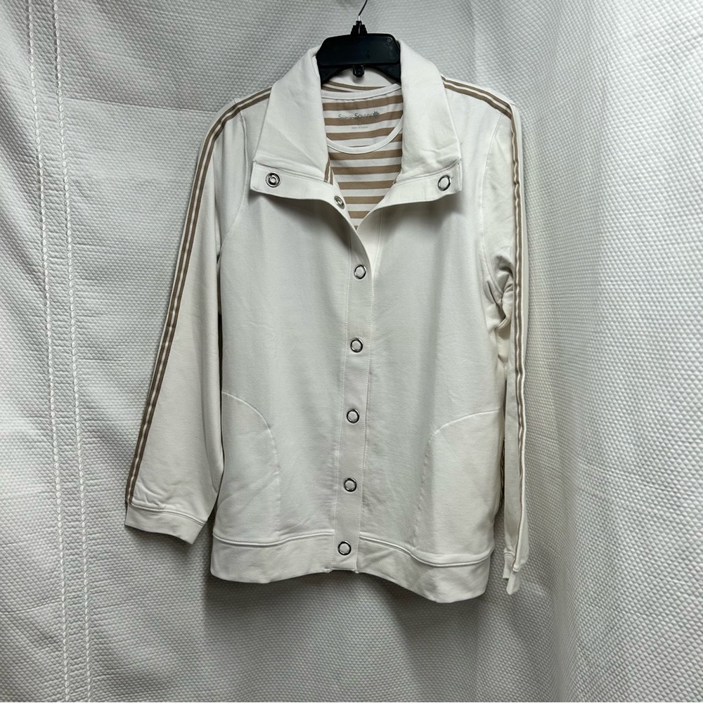 Cream Jacket with‎ Stripes Top Textured Fabric and Relaxed Fit